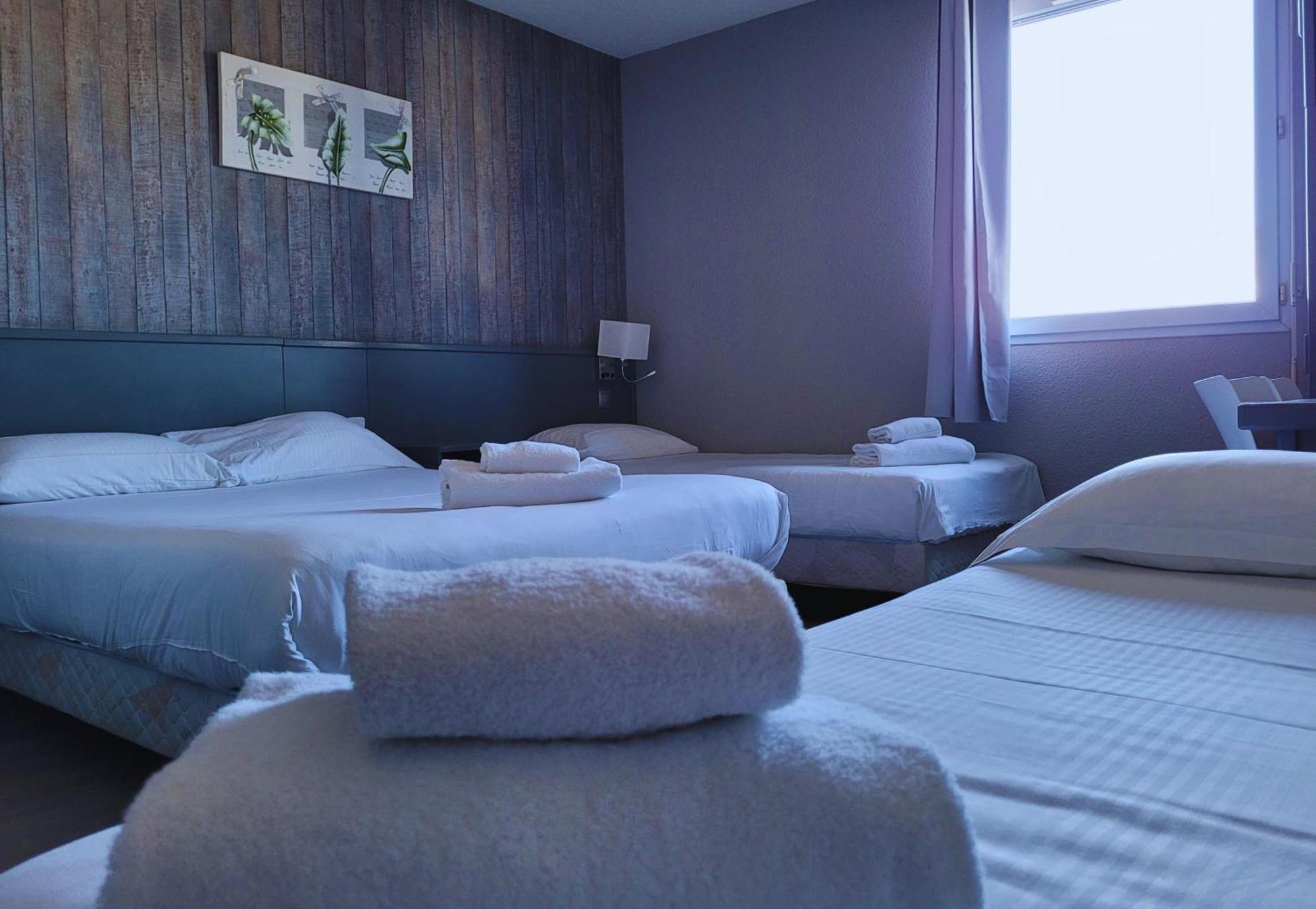 Hotel Restaurant Les Chataigniers พริวาส ภายนอก รูปภาพ