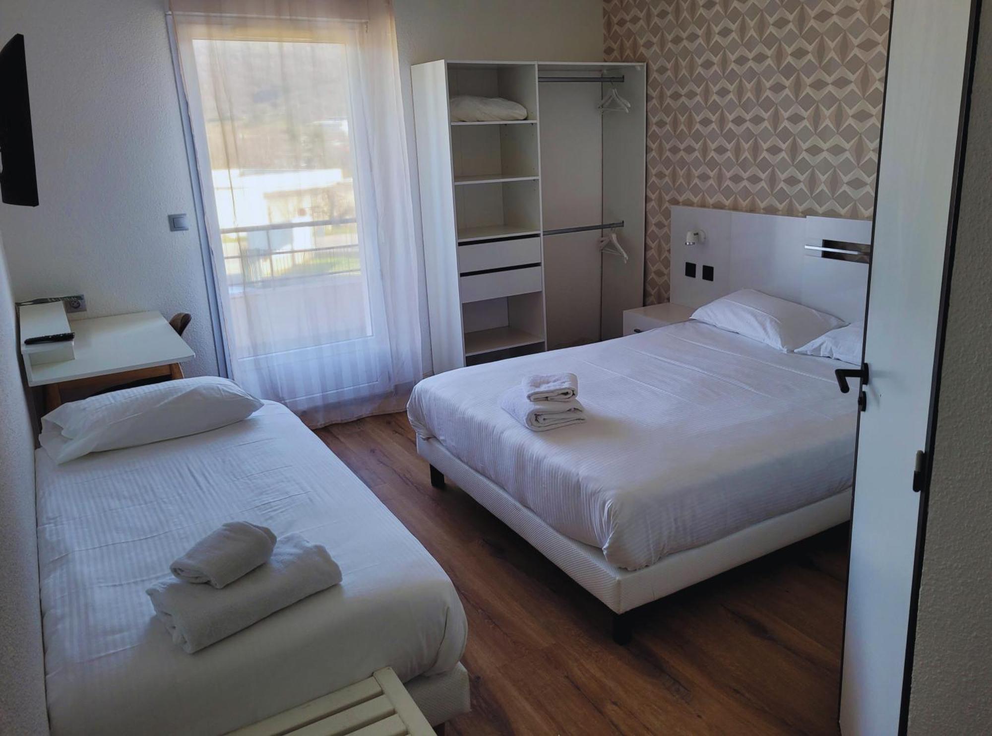 Hotel Restaurant Les Chataigniers พริวาส ห้อง รูปภาพ
